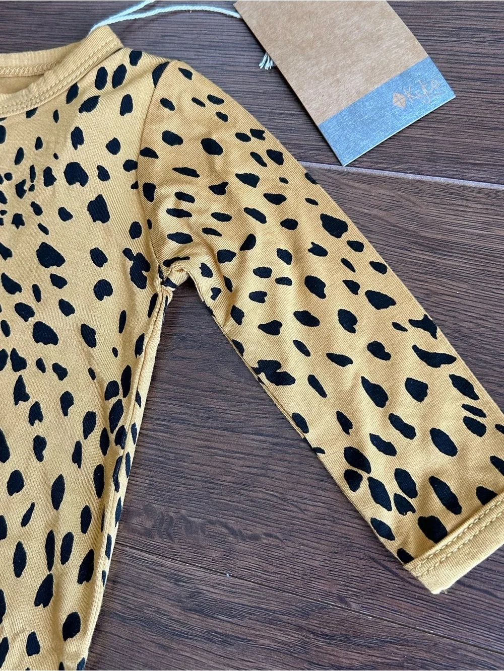 Kyte Snap Bamboo Romper in Marigold Cheetah 3-6m